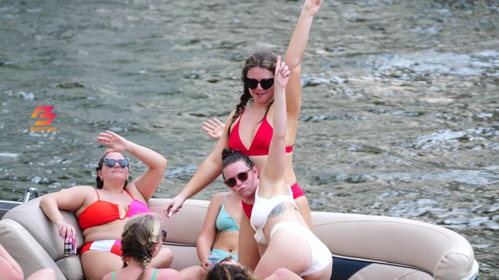 🚤👰 WILD PONTOON BRIDE: UNFORGETTABLE MIAMI CELEBRATION!