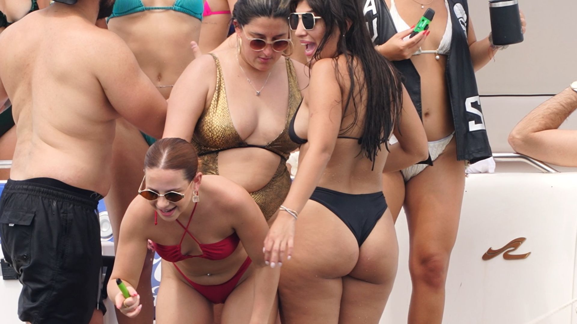 🌊 Miami's Ultimate Sandbar Party!